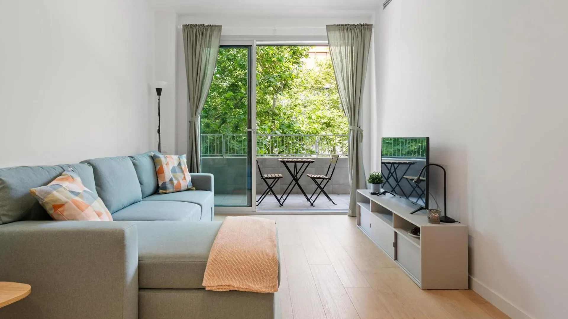 Appartement Modern Oasis 1Br With Rooftop Pools & Parking Barcelona